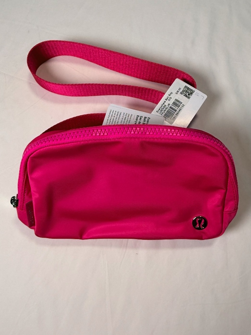 Lululemon Everywhere Belt Bag 1L Fuchsia Pink NWT